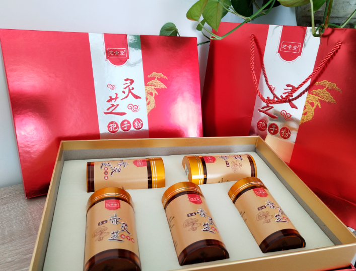 灵芝孢子粉开水冲还是温水冲更好？-第1张图片-超越